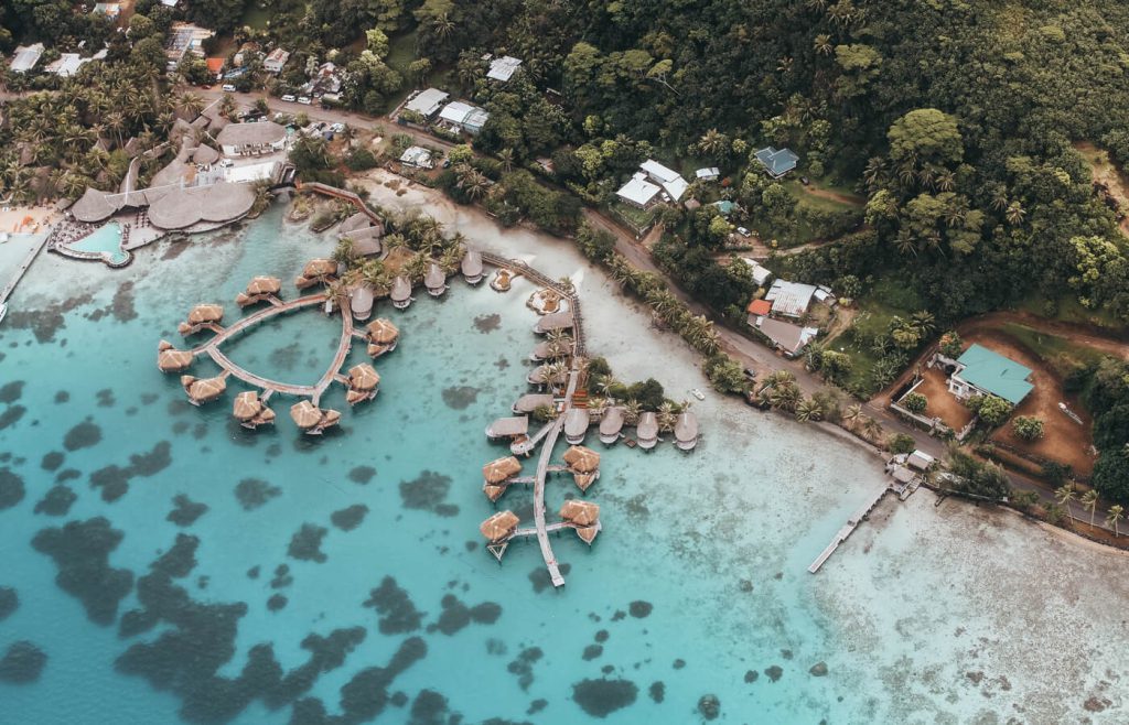 Retiring in Mexico is more accessible than many Canadians realize. With clear residency programs, straightforward requirements, and well‑defined income thresholds, the legal path is highly achievable.